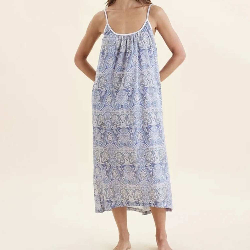 Elegant Blue Paisley Chemise